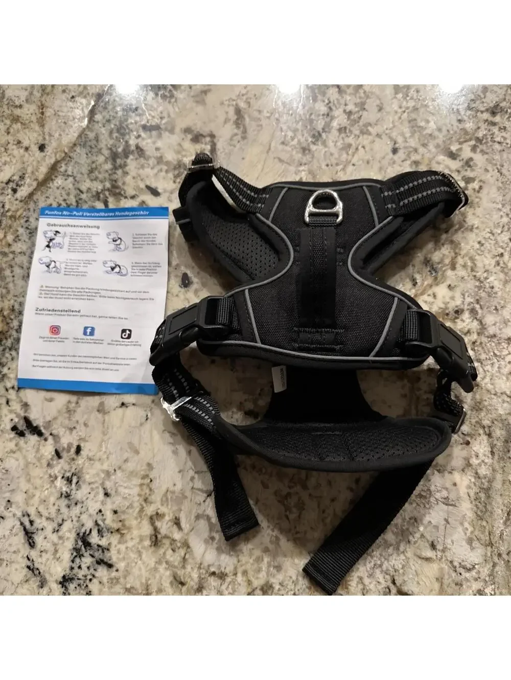 Funfox Dog Harness No Pull, Adjustable Pet Vest Harness Size Medium NEW